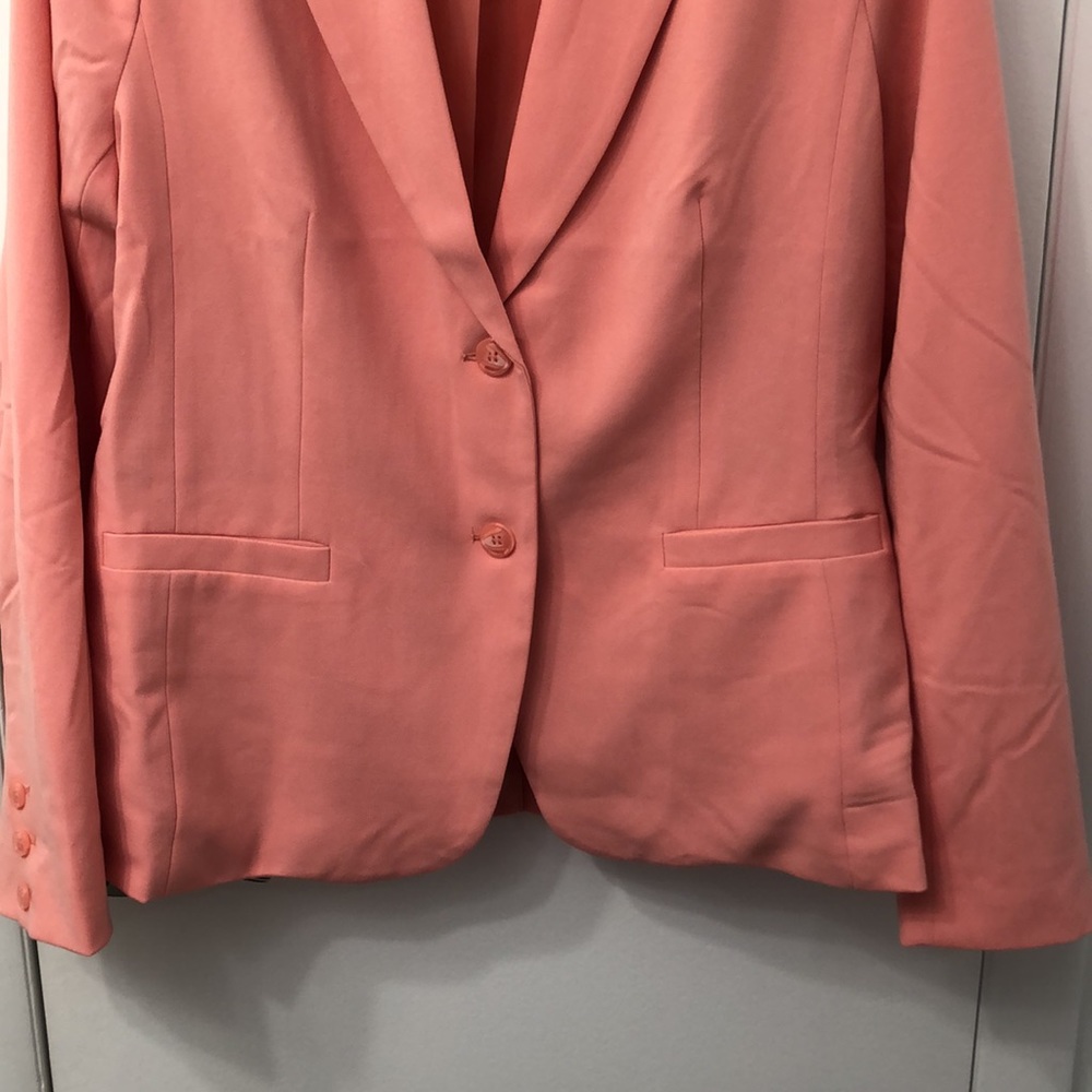 SOLD - Chadwicks // salmon colored blazer - Picture 5 of 10